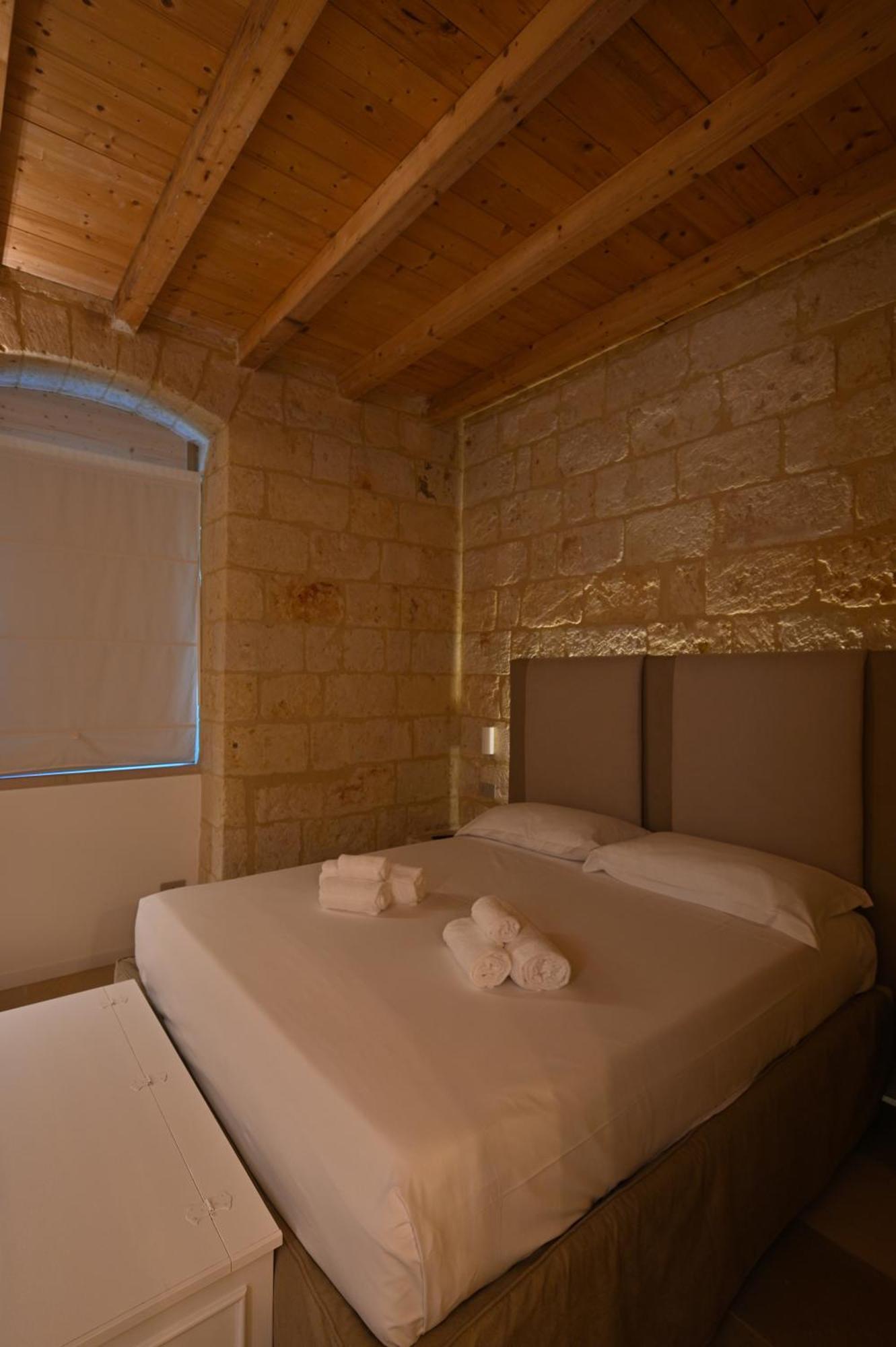 Palazzo Momi Bed & Breakfast Bari Eksteriør bilde