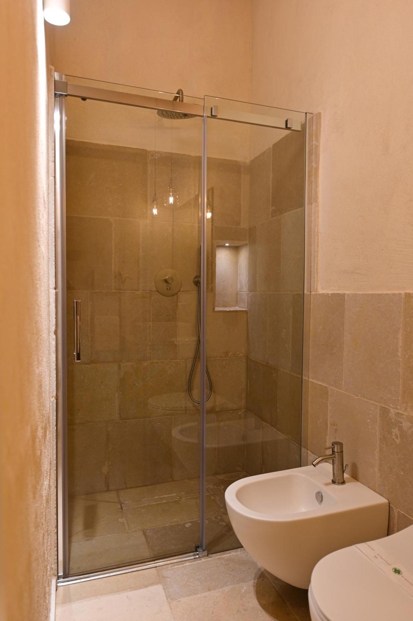 Palazzo Momi Bed & Breakfast Bari Eksteriør bilde