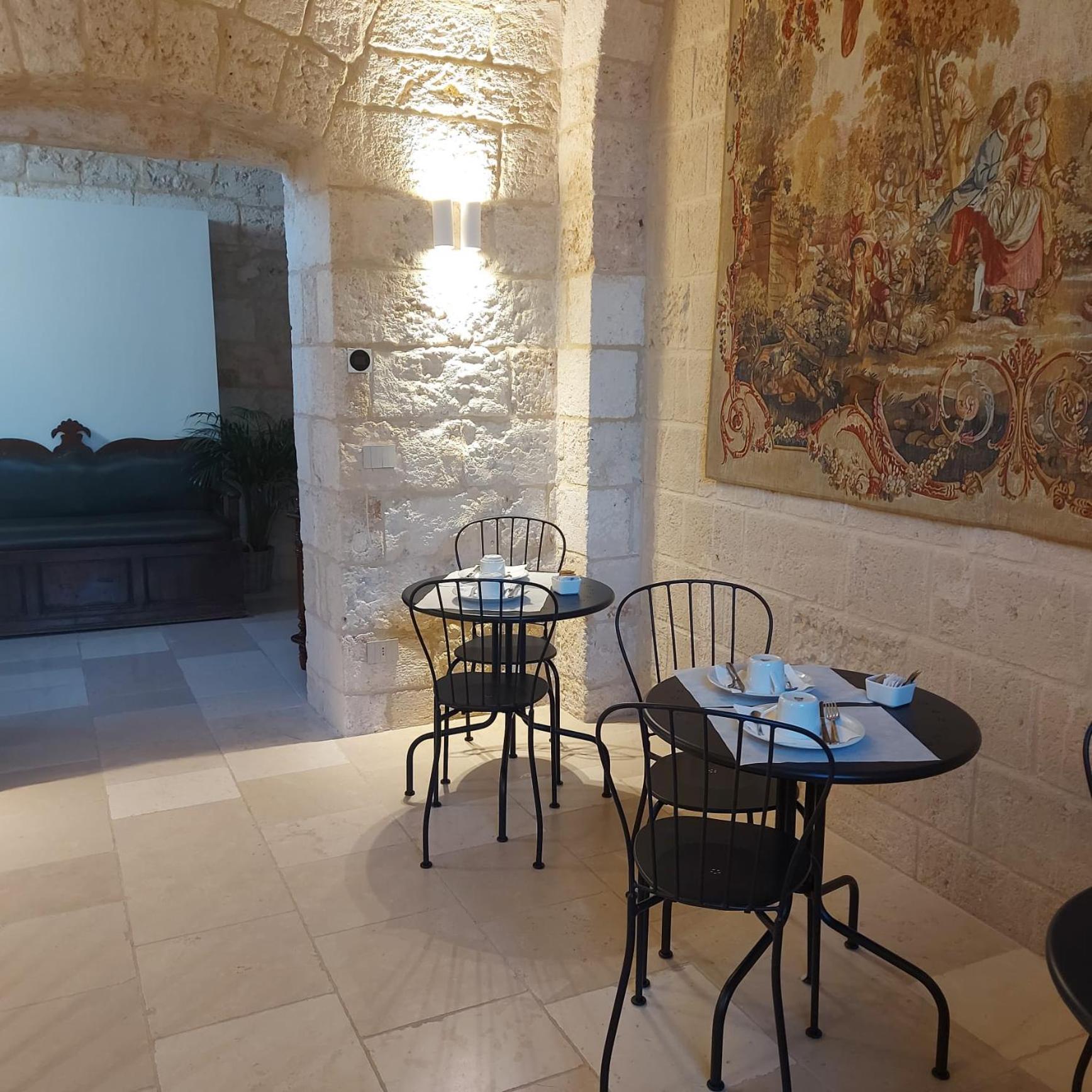 Palazzo Momi Bed & Breakfast Bari Eksteriør bilde