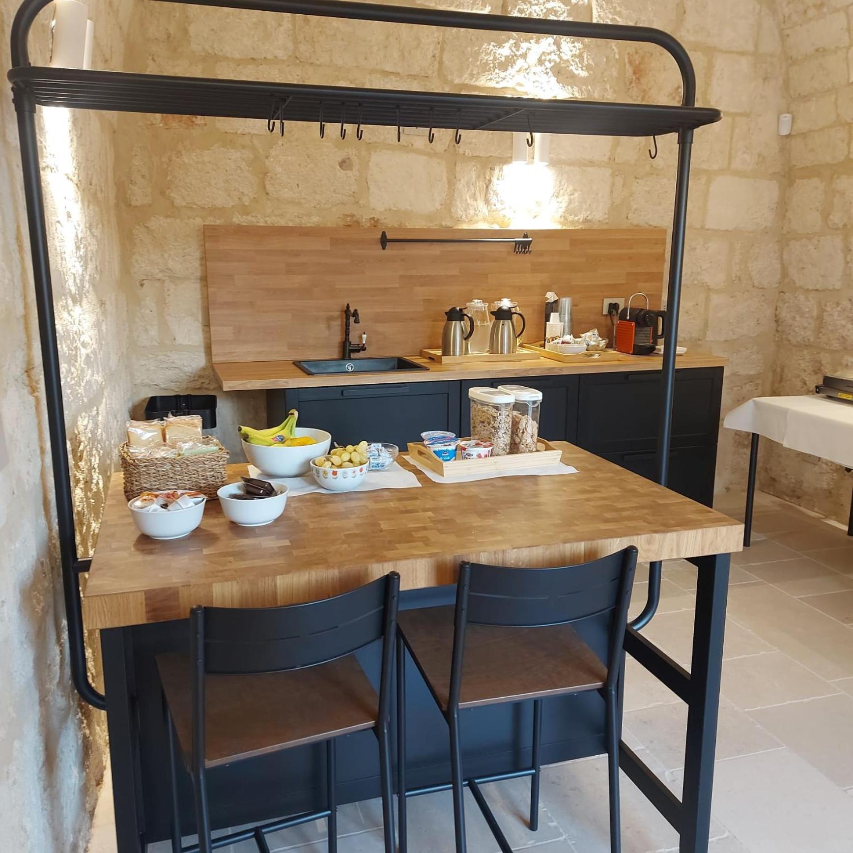 Palazzo Momi Bed & Breakfast Bari Eksteriør bilde